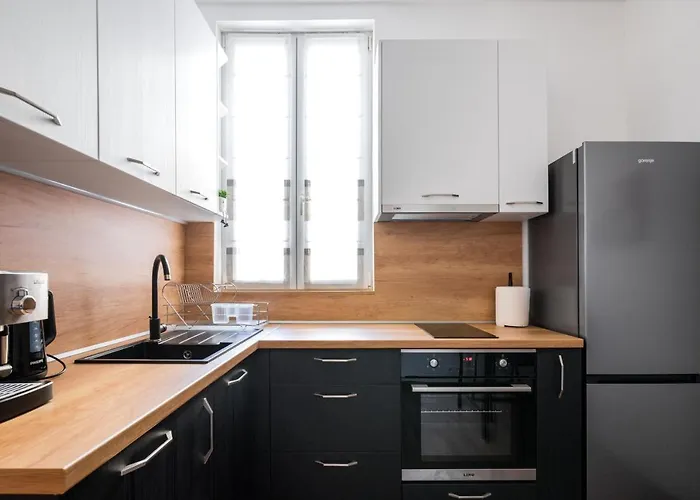 Modern Serenity - 1 Bd Flat In * Sofia