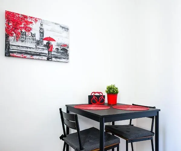 Modern Serenity - 1 Bd Flat In