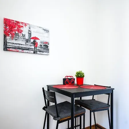 Modern Serenity - 1 Bd Flat In