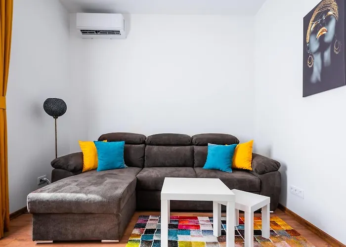 Modern Serenity - 1 Bd Flat In Apartment *