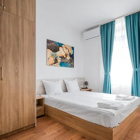 Modern Serenity ~ 1 Bd Flat In