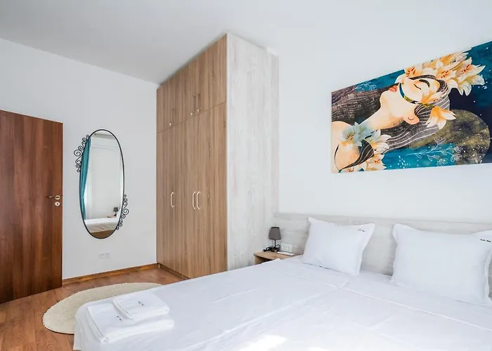 Modern Serenity - 1 Bd Flat In 索菲亞